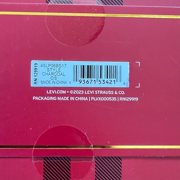 Men's Levi Logo Beanie & Scarf Set - Picture 3 of 3